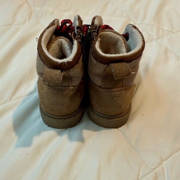 DayFive Tan Kids Boots with Red Laces - Picture 3 of 6